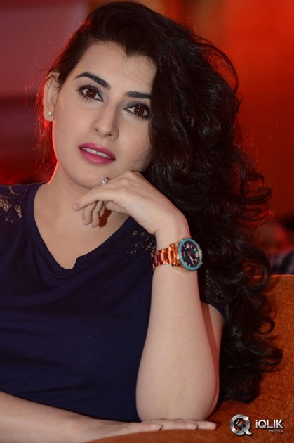 Archana-at-Nannu-Vadali-Neevu-Polevule-Movie-Audio-Launch